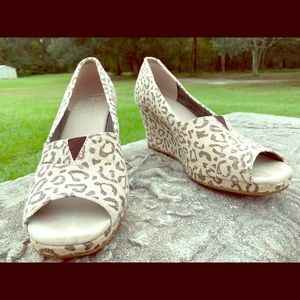 TOMS Leopard Peep-toe Wedges Size 10
